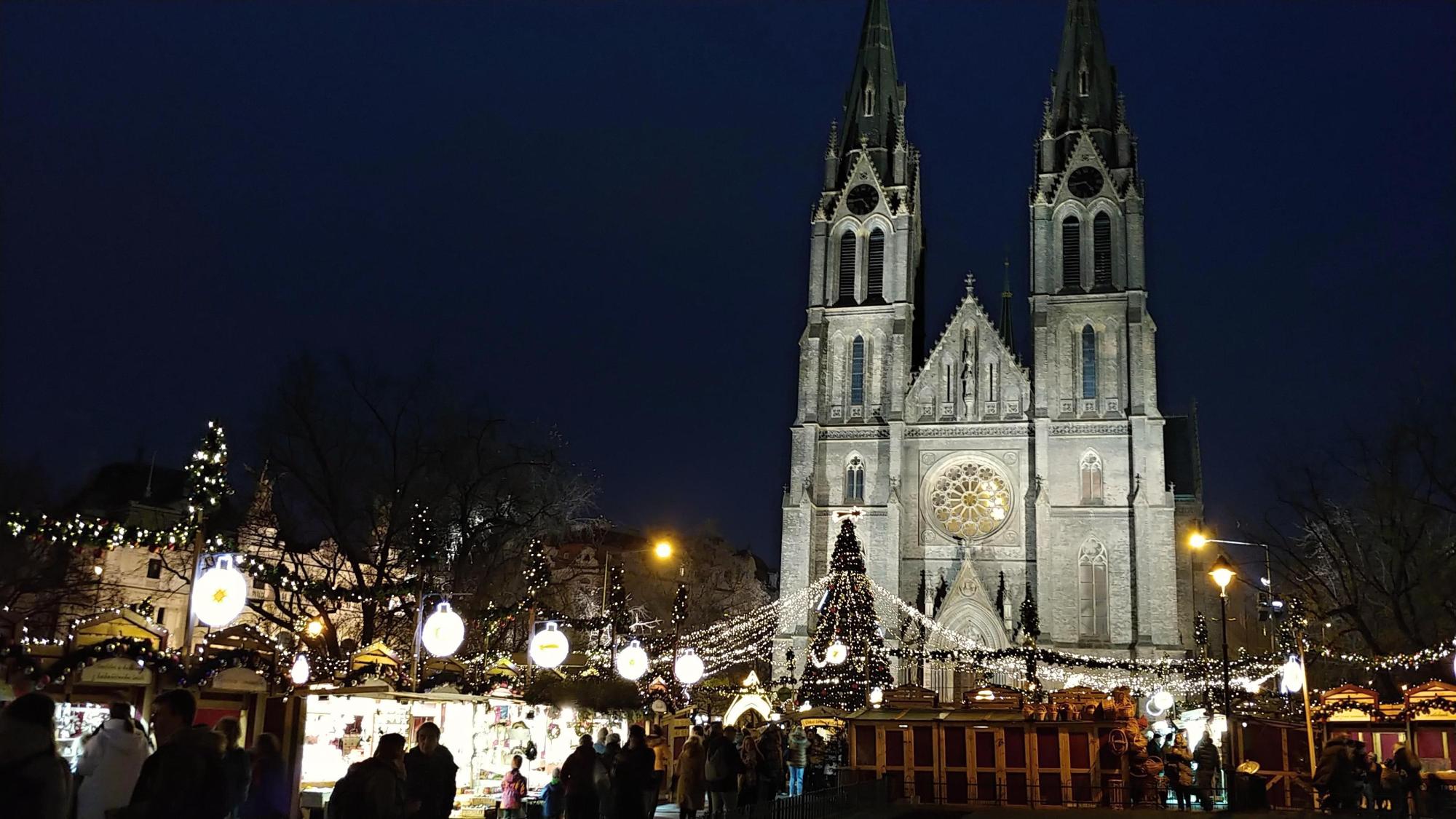 2022.11.29_16-44 advent na nám. Míru