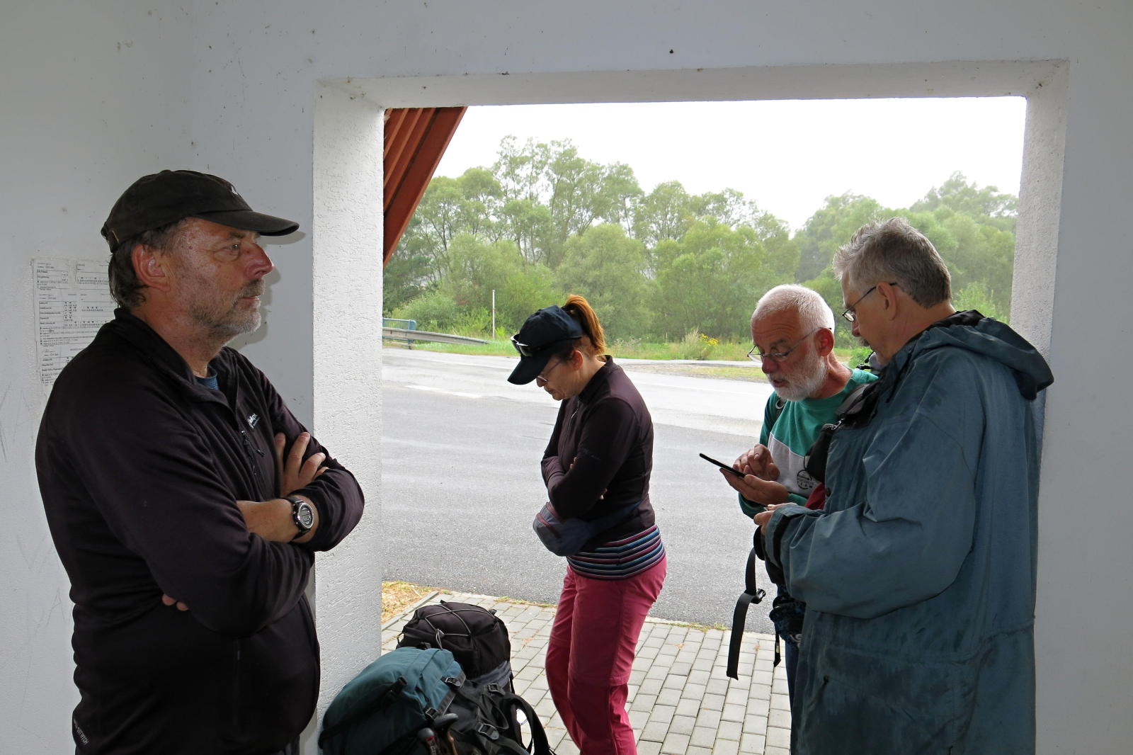 2022.08.13_11-44 Čirč rázcestie v dešti