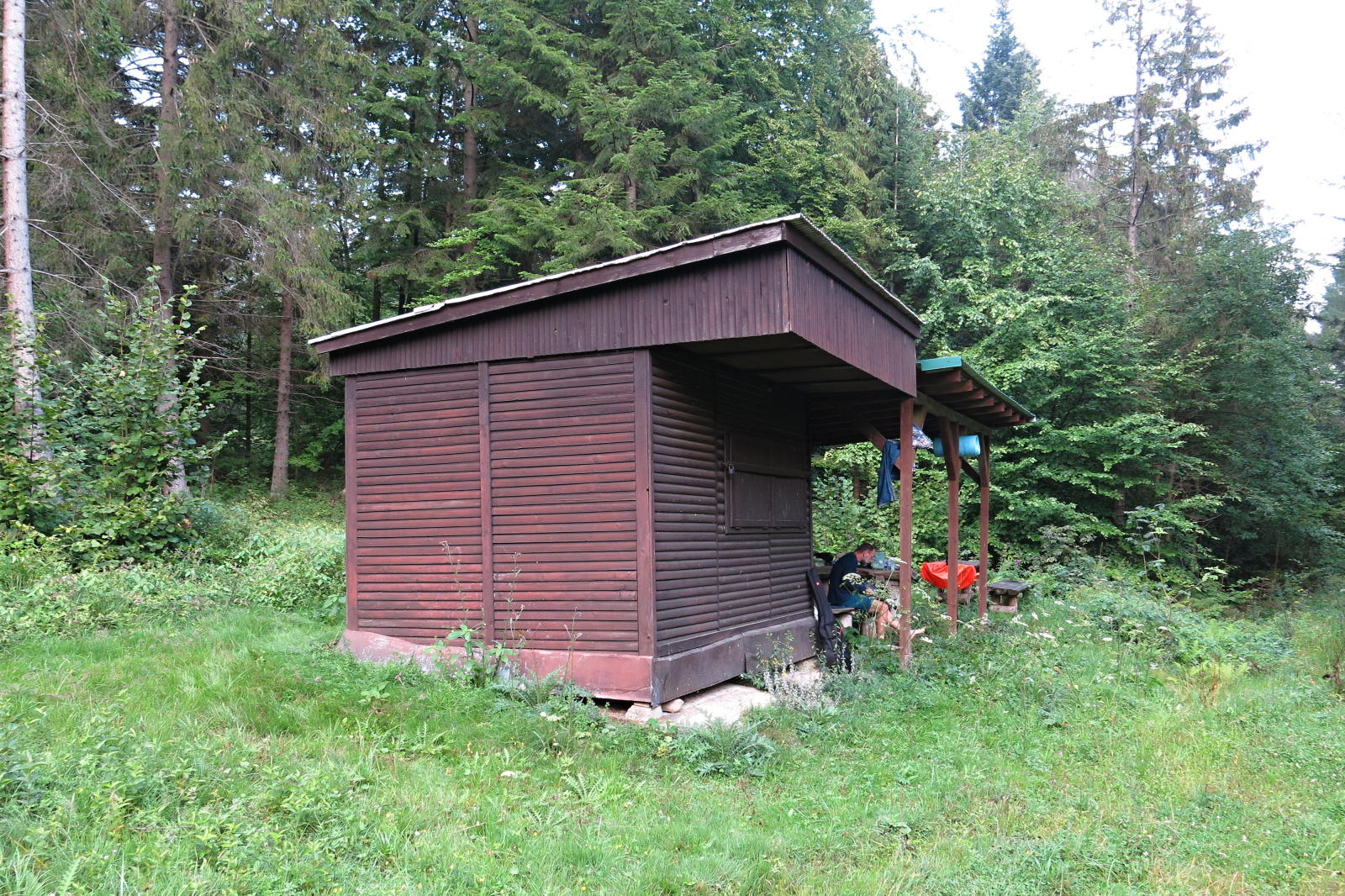 2022.08.13_17-57 jídelna taktéž