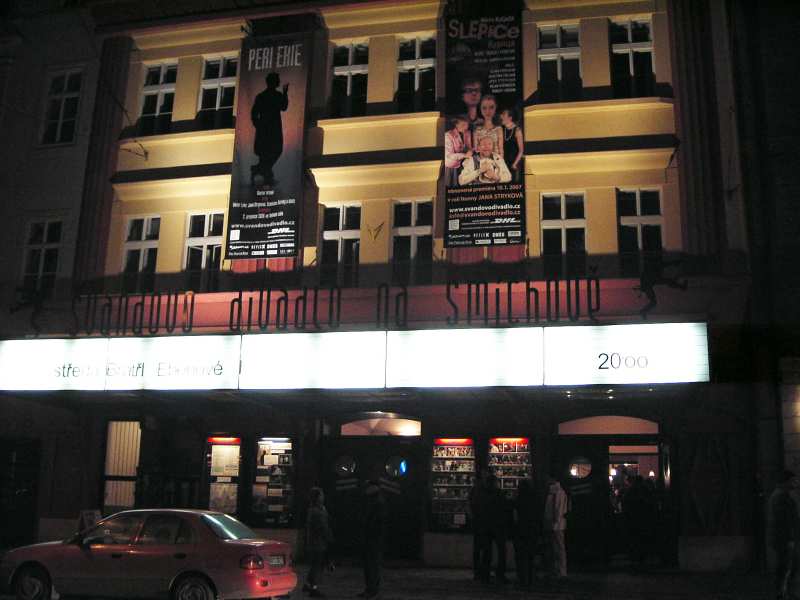 2006.12.20_22-48 Svandovo divadlo-Ebeni.jpg