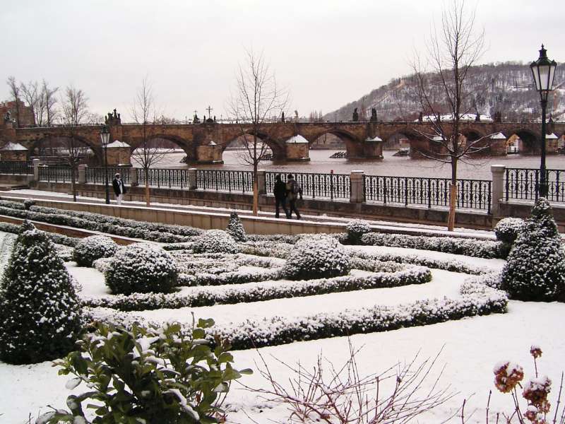 2005.01.23_11-06 Karluv most.jpg