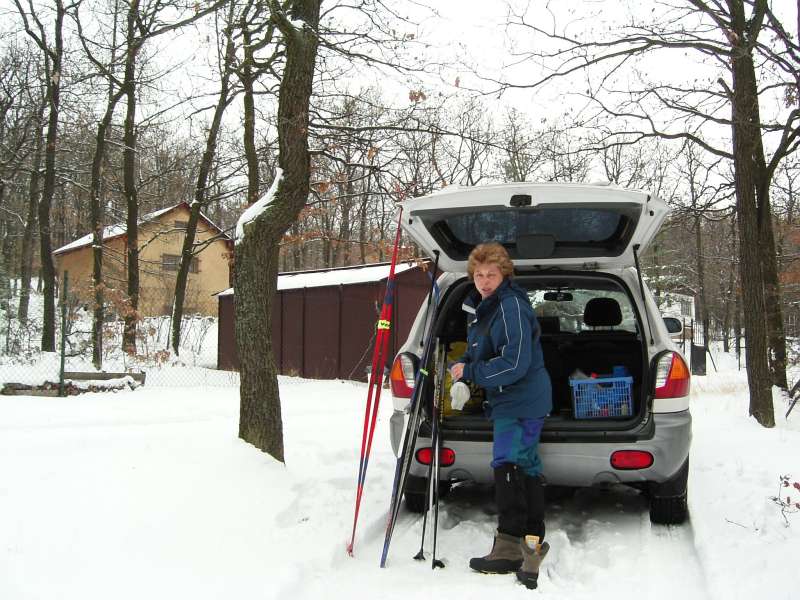 2005.02.20_11-32 Na bezkach na chate.jpg
