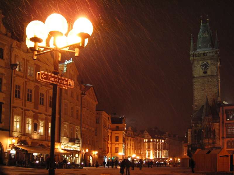 2005.03.09_19-39_Staromestske nam.jpg