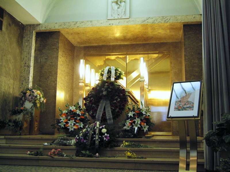 2005.04.01_12-38 Pohreb.jpg