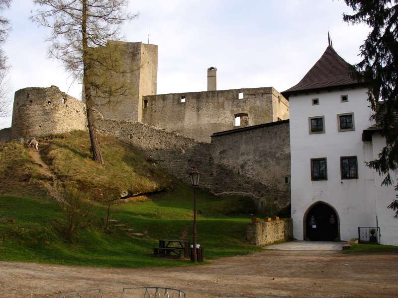 2005.04.16_18-09_Landstejn.jpg
