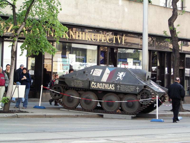 2005.05.05_17-04 Cs. rozhlas.jpg