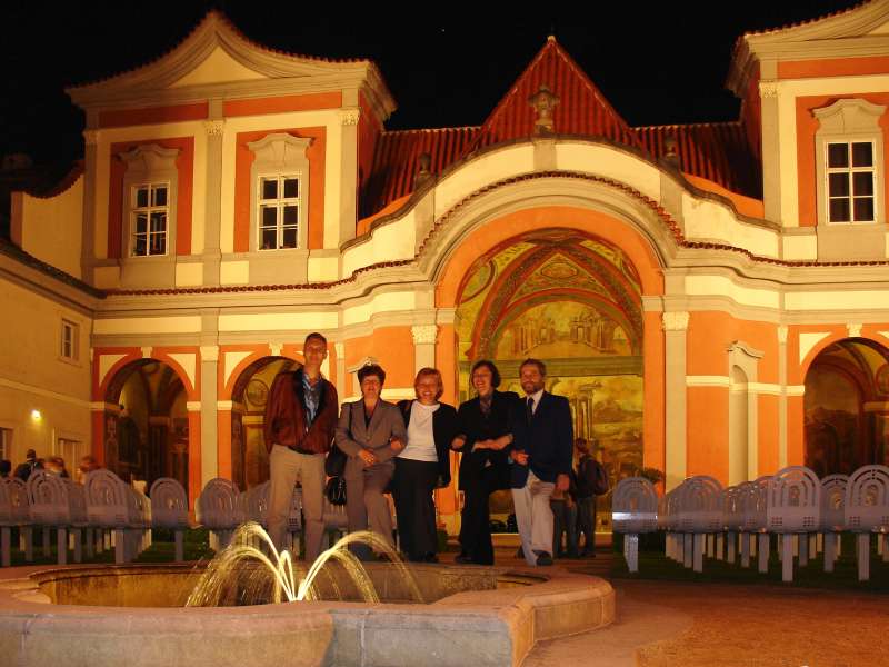 2005.06.13_22-36 Ledeburska zahrada.jpg