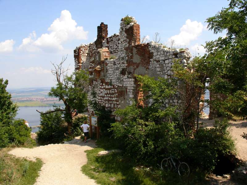 2005.07.15_13-22 Divci hrady.jpg