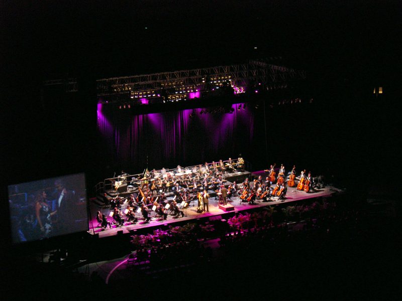 2005.10.02_22-23 Andrea Bocelli, Sazka Arena .jpg
