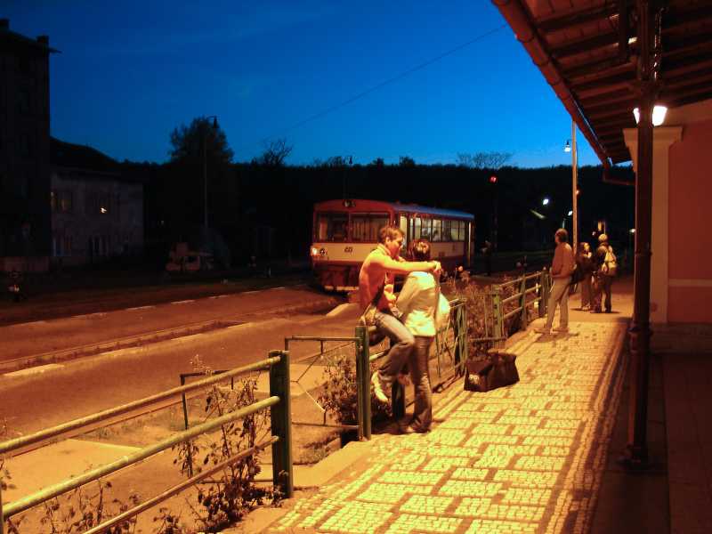2005.10.28_18-20 Kutna Hora nadrazi.jpg