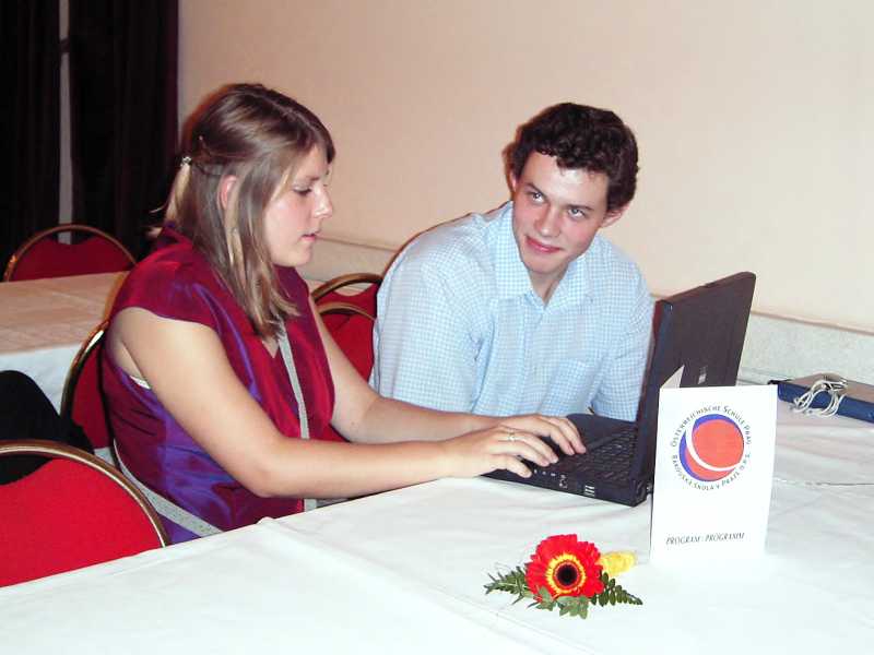 2005.11.26_21-24 Narodni dum na Vinohradech.jpg