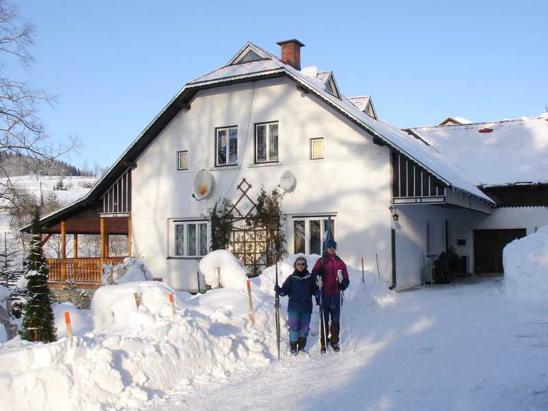 2005.12.27_09-56 Krizlice, penzion Schmitt.jpg