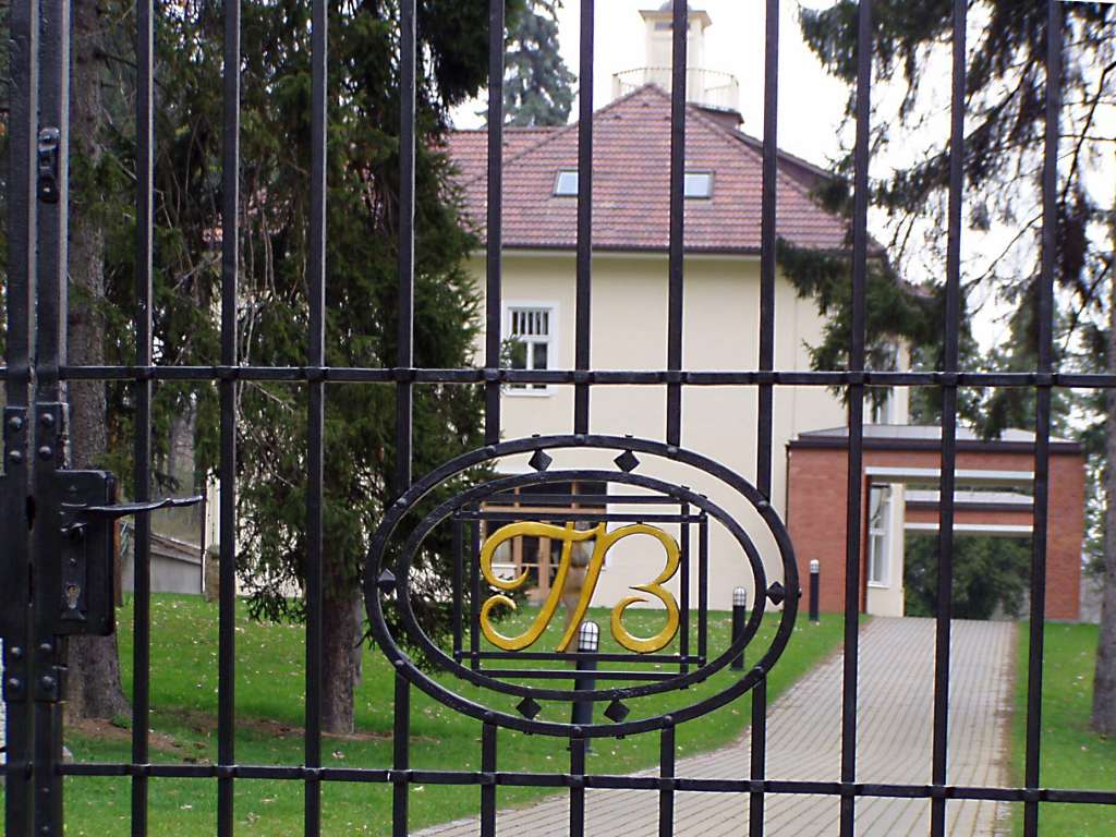 2003.04.19_Zlin, vila Tomase Bati.jpg