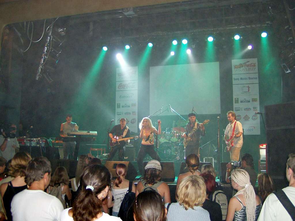 2003.06.26_Akropolis, Jitka.jpg