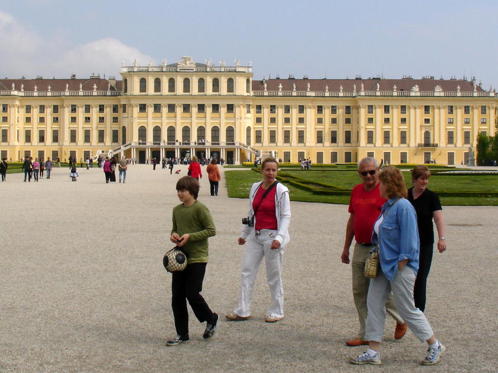2011.04.25_11-03-45 Schoenbrunn