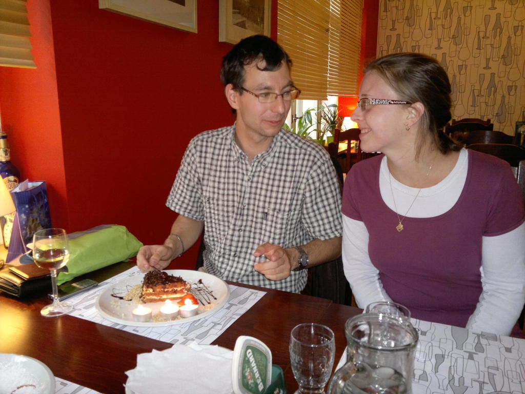 2012.05.18_19-57 tři svíčky skoro tři křížky