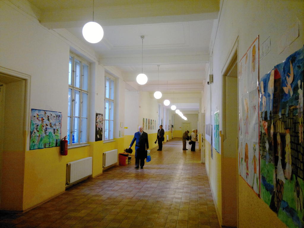 2012.10.12_17-27 volby ve skole