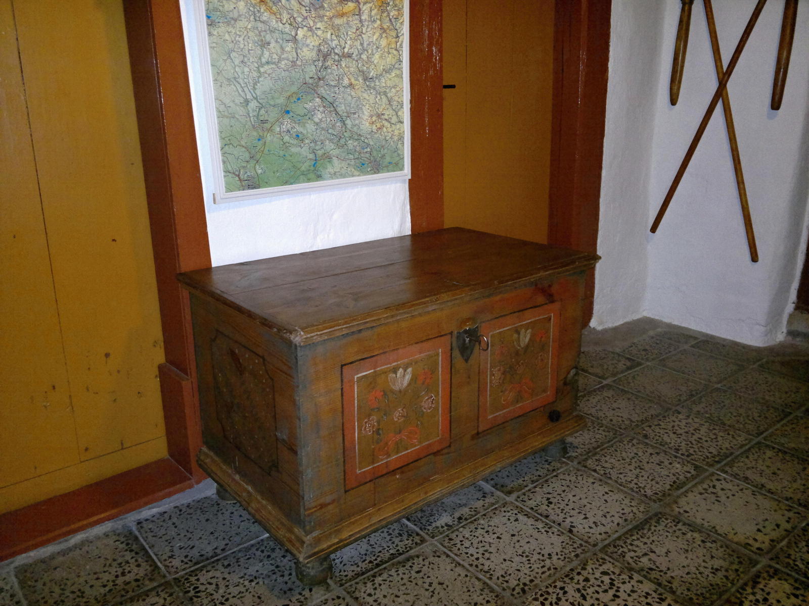2015.05.14_18-20 truhla v plné kráse