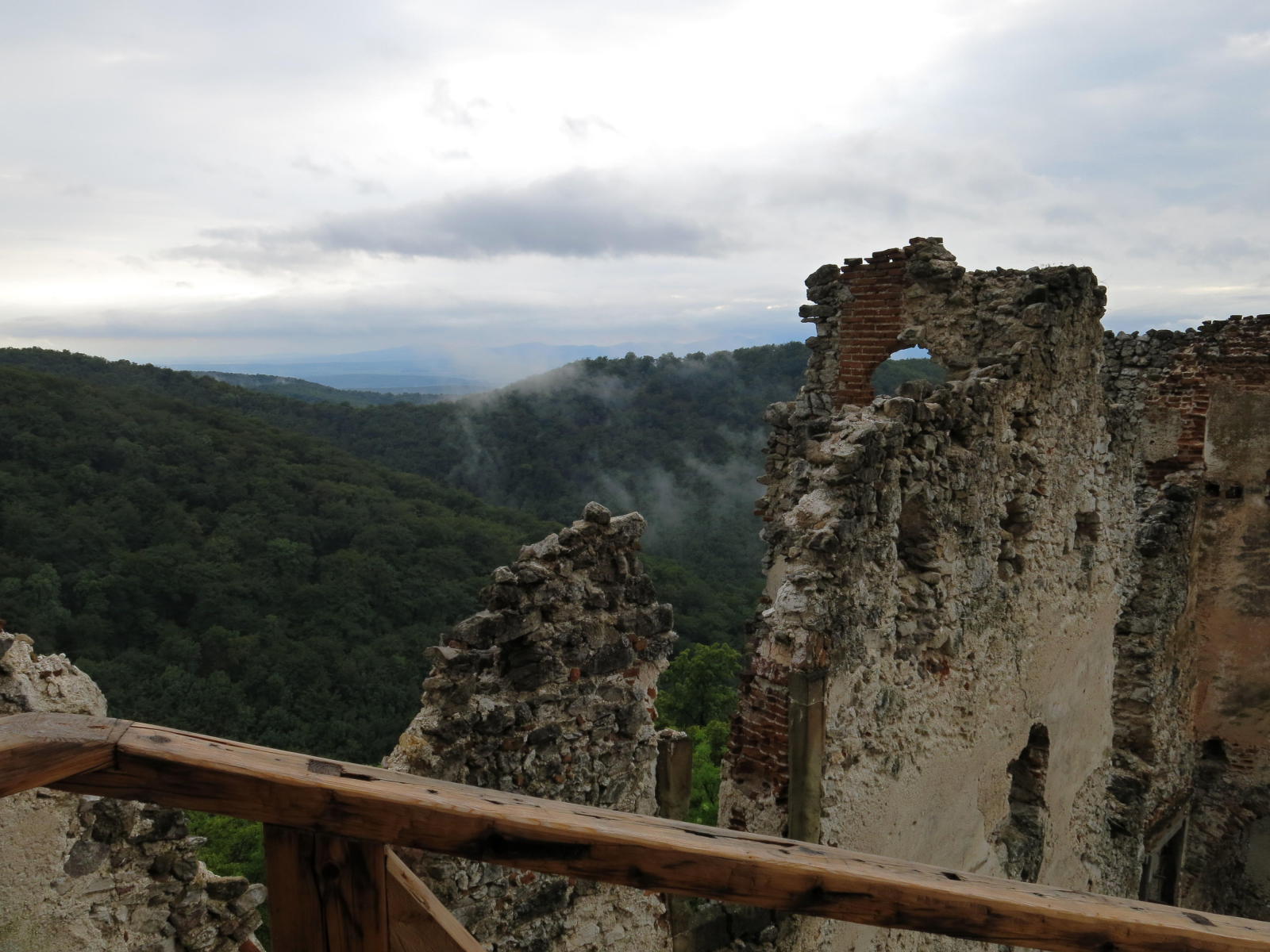 2016.08.21_17-27-25 Uhrovec