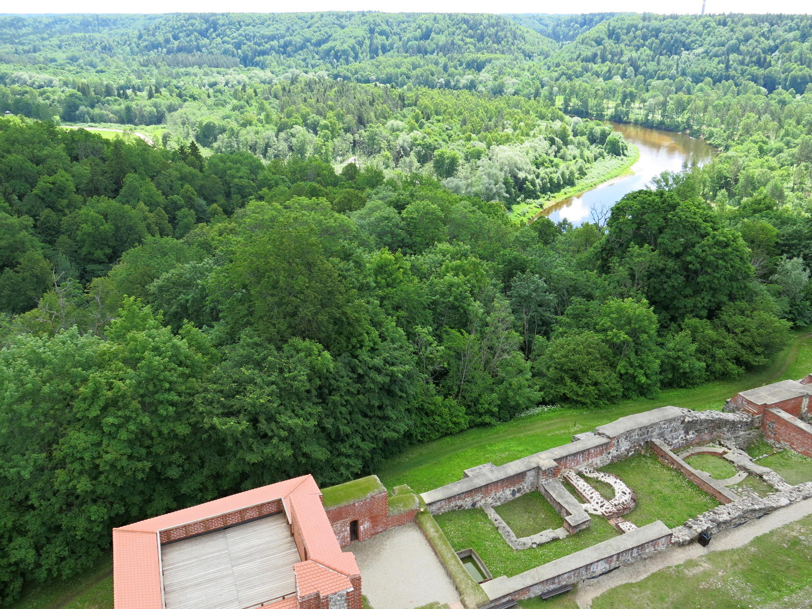 2017.06.28_11-05-22 Turaida hrad