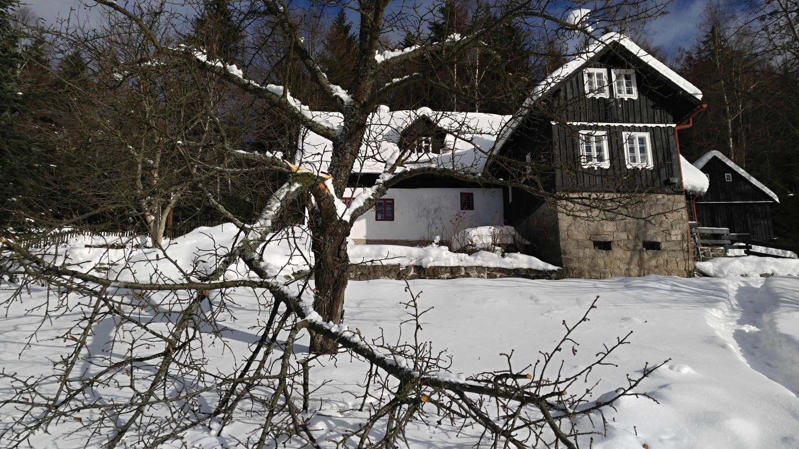 2019.01.14_13-37 tíha sněhu