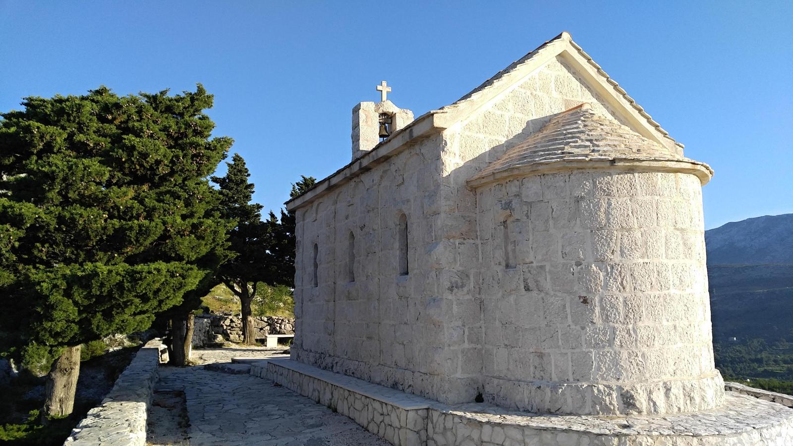 2019.06.21_06-41-59 Omiš Duče Gospe od Sniga